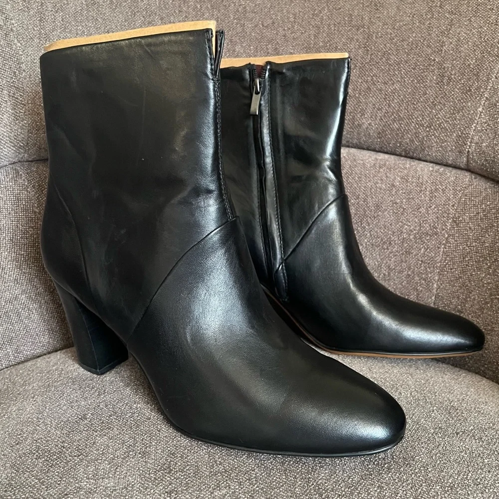 Franco Sarto Pia leather booties‎  size 11